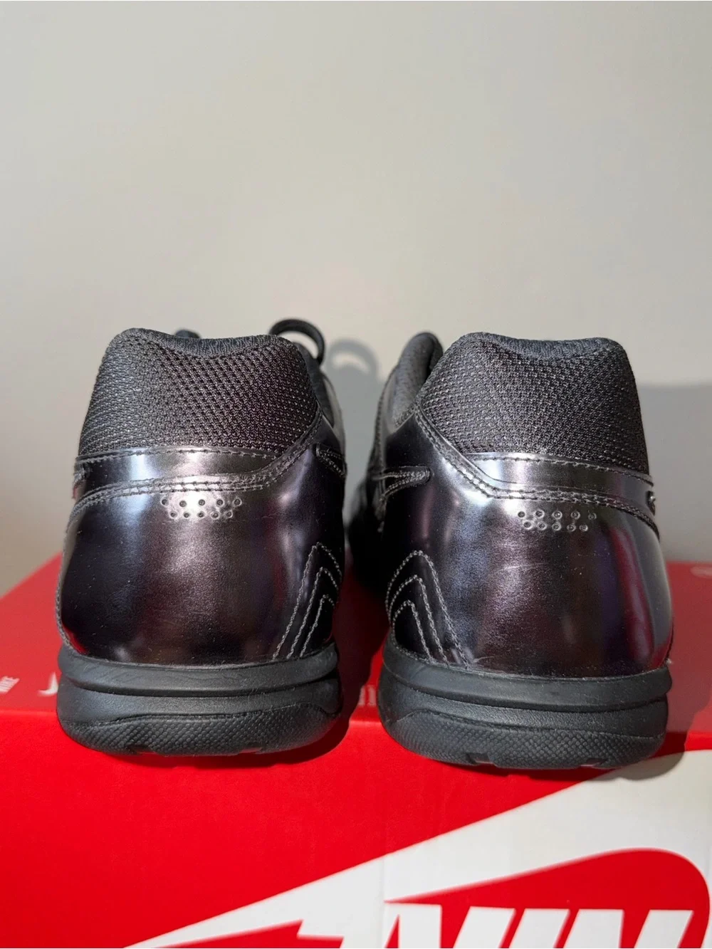 Nike Gato LV8 Anthracite Black IB3566-002 Men’s Size 10.5
